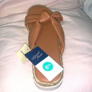 Adorable memory foam Universal thread sandles